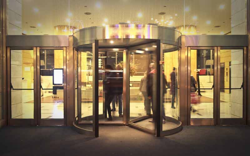 درب شیشه ای گردان