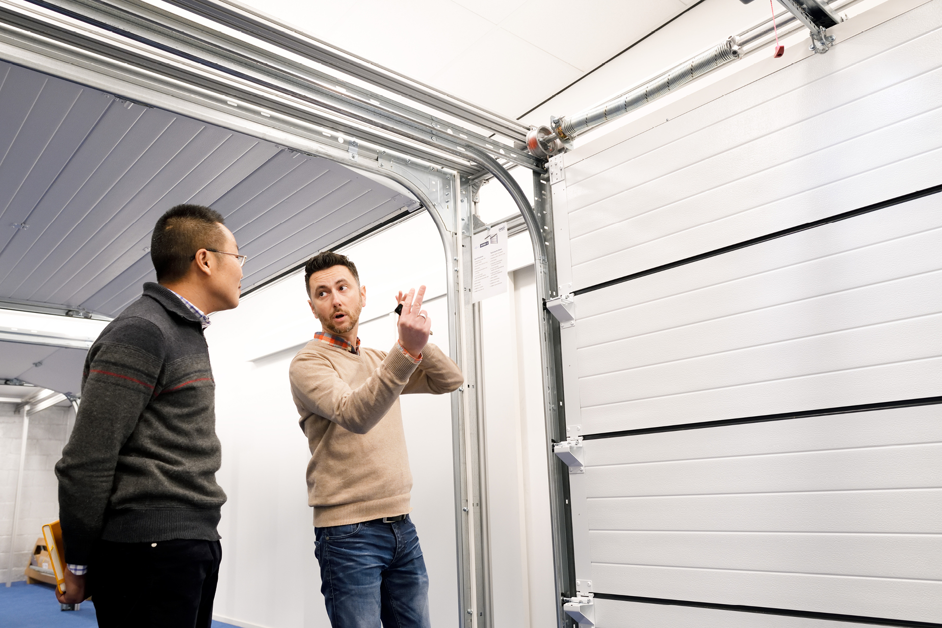 نصب کرکره برقی