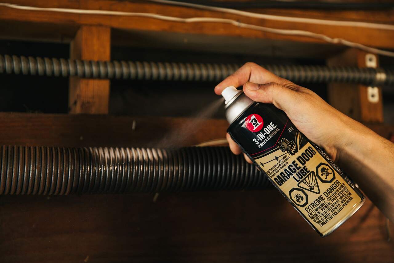 روغنکاری درب اتوماتیک